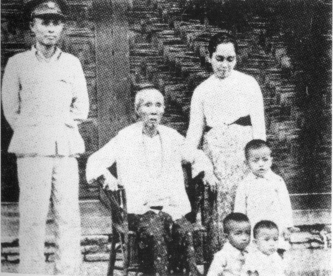 Bogyoke Aung San, Daw Su (his mother), Daw Khin Kyi and their children (Aung San Oo, Aung San Lin, and Aung San Suu Kyi). (April 1947)
